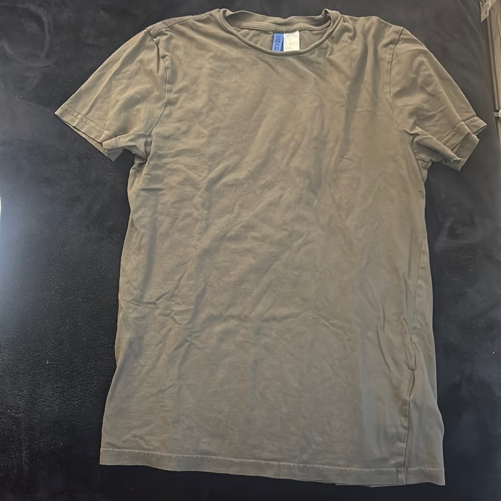 H&M olive green xs tee 100% cotton